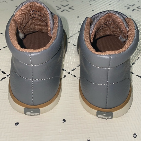 See Kai Run high top sneaker - Picture 3 of 8